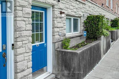 90 - 65 Turntable Crescent, Toronto (Dovercourt-Wallace Emerson-Junction), ON - Outdoor With Exterior