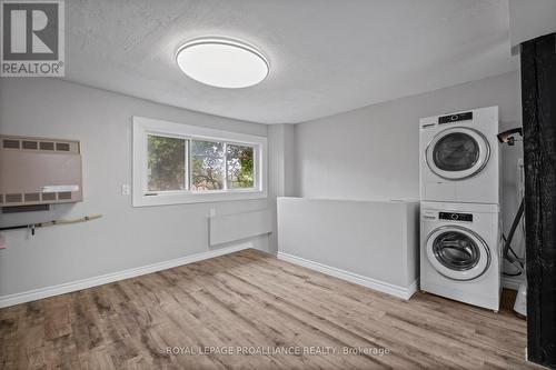 149 Charles Street, Kingston, ON - Indoor Photo Showing Laundry Room