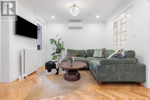 202 Sunnyside Avenue, Toronto (High Park-Swansea), ON - Indoor Photo Showing Living Room