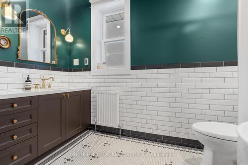 202 Sunnyside Avenue, Toronto (High Park-Swansea), ON - Indoor Photo Showing Bathroom