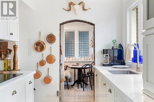 202 Sunnyside Avenue, Toronto (High Park-Swansea), ON - Indoor Photo Showing Kitchen