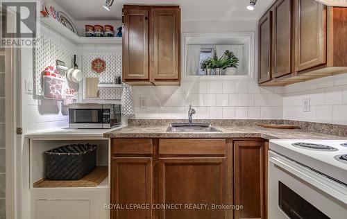 Lower - 285 Wychwood Avenue, Toronto, ON - Indoor Photo Showing Kitchen