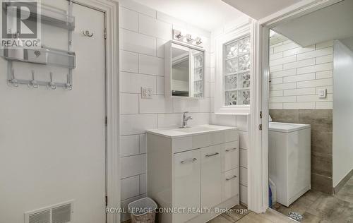 Lower - 285 Wychwood Avenue, Toronto, ON - Indoor