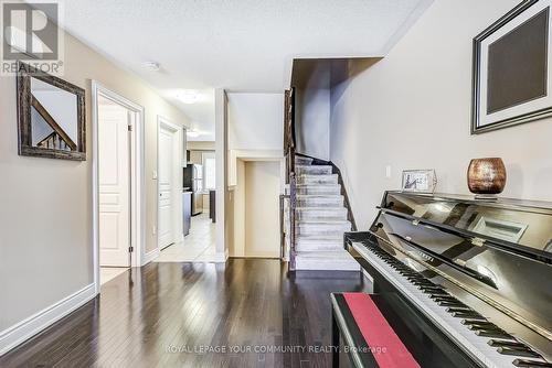 9 Magpie Way, Whitby (Blue Grass Meadows), ON - Indoor