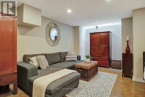 180 Broadview Avenue, Kitchener, ON - Indoor Photo Showing Living Room