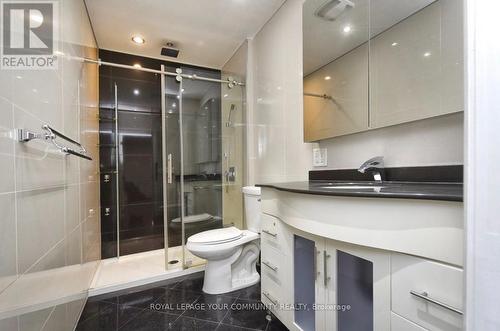 234 Wilmington Avenue, Toronto (Bathurst Manor), ON - Indoor Photo Showing Bathroom