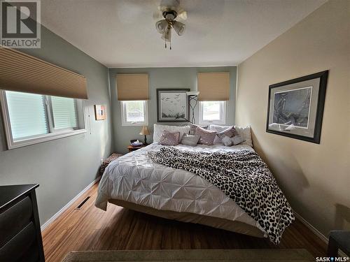 359 4Th Avenue Se, Swift Current, SK - Indoor Photo Showing Bedroom