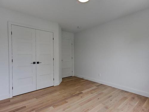 Bedroom - 1028 Rue Bissonnette, Saint-Blaise-Sur-Richelieu, QC - Indoor Photo Showing Other Room