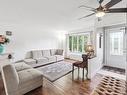 Salon - 5735 Rue Parizeau, Brossard, QC  - Indoor Photo Showing Living Room 