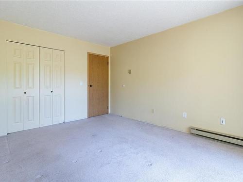 202-4724 Uplands Dr, Nanaimo, BC - Indoor Photo Showing Other Room