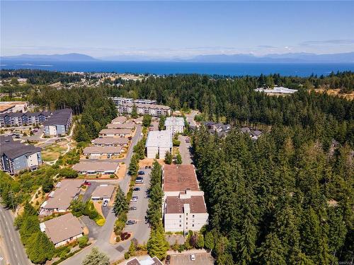 202-4724 Uplands Dr, Nanaimo, BC - Outdoor With View