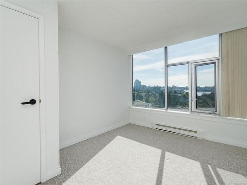 904-327 Maitland St, Victoria, BC - Indoor Photo Showing Other Room