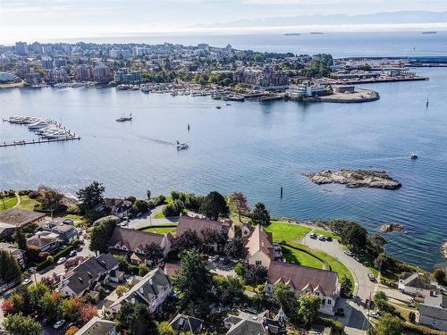 904-327 Maitland St, Victoria, BC - Outdoor With Body Of Water With View