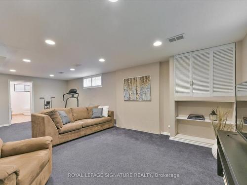 3 Kenewen Crt, Toronto, ON - Indoor Photo Showing Basement