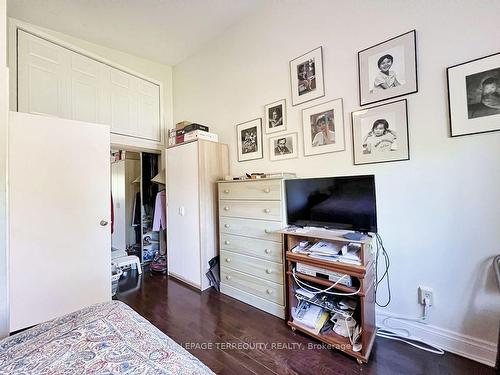 78 Northey Dr, Toronto, ON - Indoor Photo Showing Bedroom