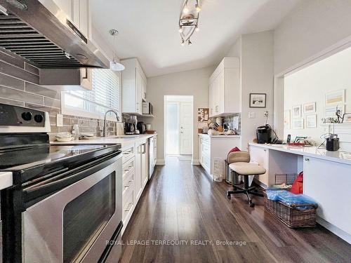 78 Northey Dr, Toronto, ON - Indoor Photo Showing Kitchen