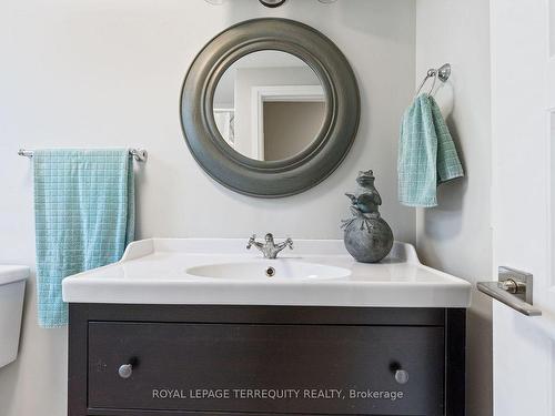 249 Catalina Dr, Toronto, ON - Indoor Photo Showing Bathroom