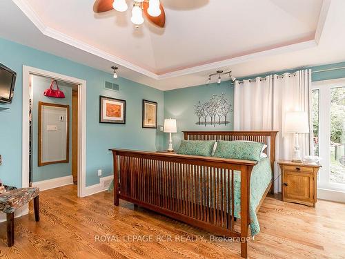 16365 Bathurst St, Newmarket, ON - Indoor Photo Showing Bedroom