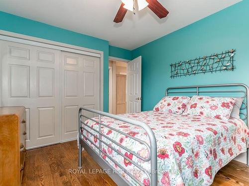 16365 Bathurst St, Newmarket, ON - Indoor Photo Showing Bedroom