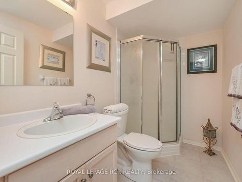 147 Riverview Rd, New Tecumseth, ON - Indoor Photo Showing Bathroom