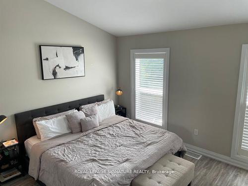 123-25 Concession St, Cambridge, ON - Indoor Photo Showing Bedroom