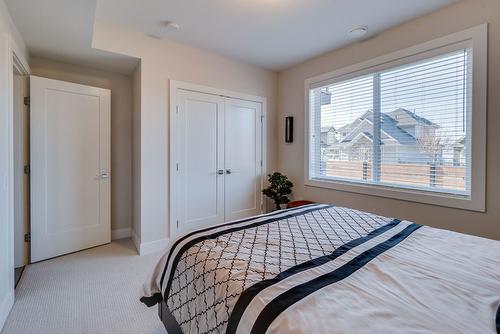 2-777 Denali Drive, Kelowna, BC - Indoor Photo Showing Bedroom