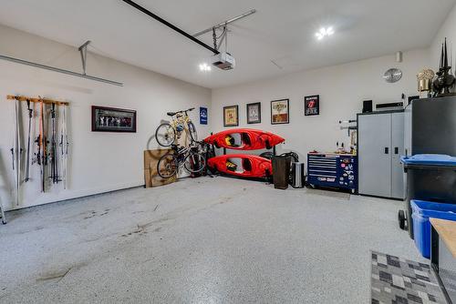 2-777 Denali Drive, Kelowna, BC - Indoor Photo Showing Garage