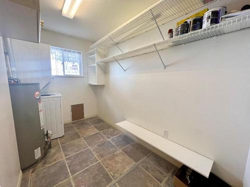 140 Vermilion Avenue, Princeton, BC - Indoor With Storage