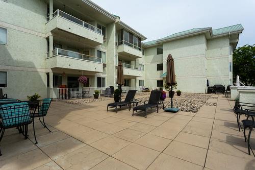 309-1385 Bertram Street, Kelowna, BC - Outdoor With Exterior