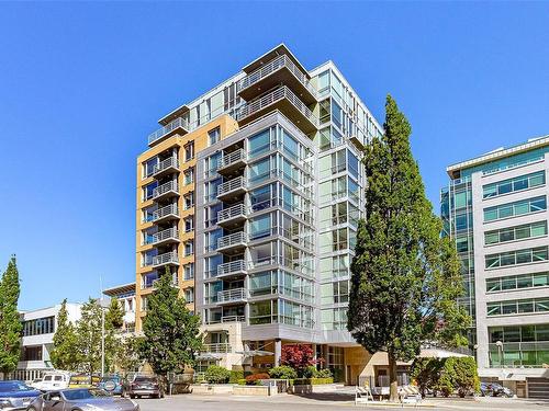 802-732 Cormorant St, Victoria, BC - Outdoor With Balcony With Facade