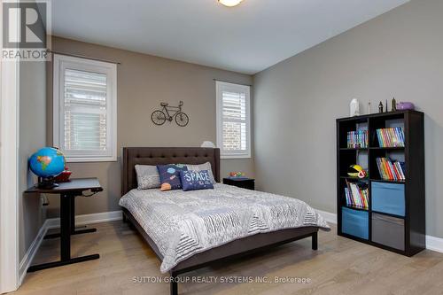 3139 Riverpath Common, Oakville, ON - Indoor Photo Showing Bedroom