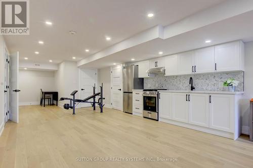 3139 Riverpath Common, Oakville, ON - Indoor Photo Showing Kitchen