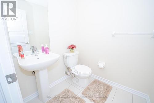 12 Ladd Avenue, Brantford, ON - Indoor Photo Showing Bathroom