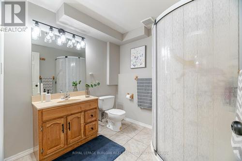 63 Hillgarden Drive, Hamilton (Stoney Creek Mountain), ON - Indoor Photo Showing Bathroom