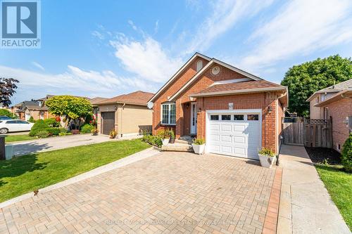 63 Hillgarden Drive, Hamilton (Stoney Creek Mountain), ON - Outdoor With Facade