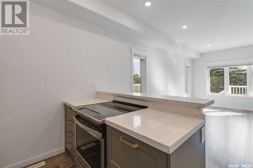 453 L Avenue S, Saskatoon, SK - Indoor Photo Showing Kitchen