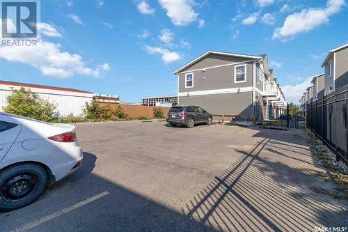 453 L Avenue S, Saskatoon, SK - Outdoor