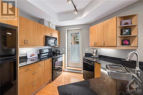 Kitchen - 85 Bronson Avenue Unit#1005, Ottawa, ON - Indoor Photo Showing Kitchen With Double Sink