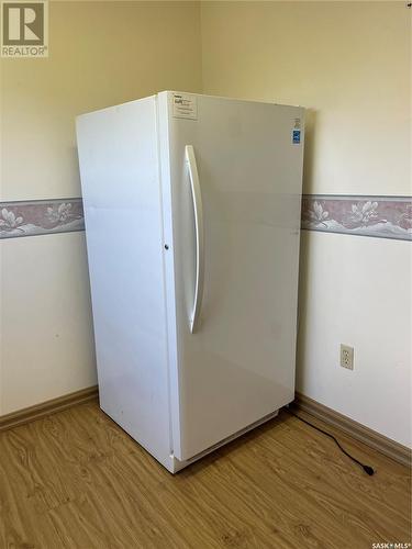 390 Qu'Appelle Street, Tugaske, SK - Indoor Photo Showing Laundry Room