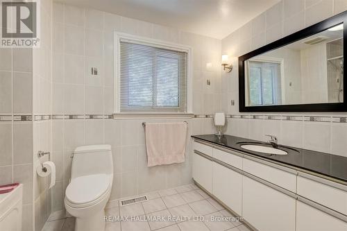 23 South Marine Drive, Toronto (Guildwood), ON - Indoor Photo Showing Bathroom