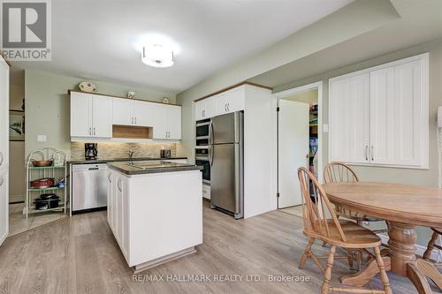 23 South Marine Drive, Toronto (Guildwood), ON - Indoor Photo Showing Kitchen