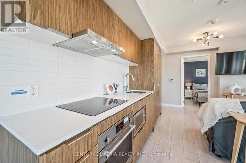 2711 - 60 Shuter Street, Toronto (Church-Yonge Corridor), ON - Indoor Photo Showing Kitchen