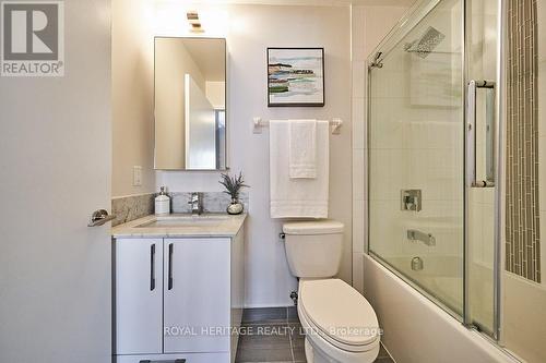 530 - 99 Eagle Rock Way, Vaughan (Maple), ON - Indoor Photo Showing Bathroom