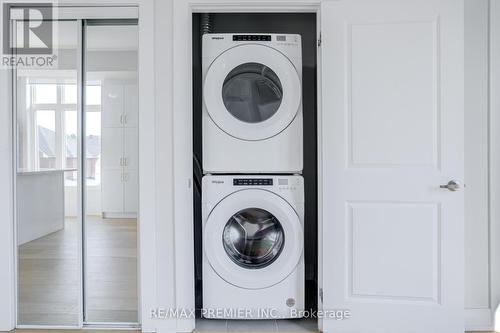 U209 - 9560 Islington Avenue, Vaughan, ON - Indoor Photo Showing Laundry Room