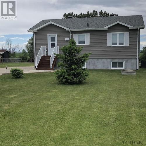 22 St. Joseph, Belle Vallee, ON - Outdoor