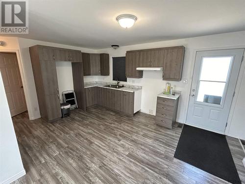 22 St. Joseph, Belle Vallee, ON - Indoor Photo Showing Kitchen