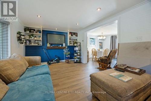 186 Balaclava Street, St. Thomas, ON - Indoor Photo Showing Living Room