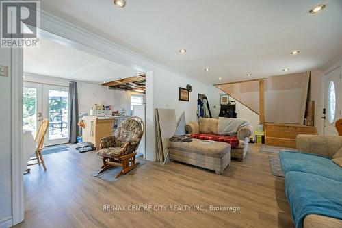 186 Balaclava Street, St. Thomas, ON - Indoor Photo Showing Living Room