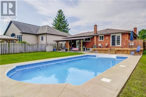 5304 Hodgson Avenue, Niagara Falls, ON - Outdoor With In Ground Pool With Deck Patio Veranda