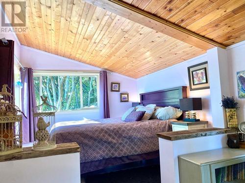 3705 Koochin Road, Grand Forks, BC - Indoor Photo Showing Bedroom